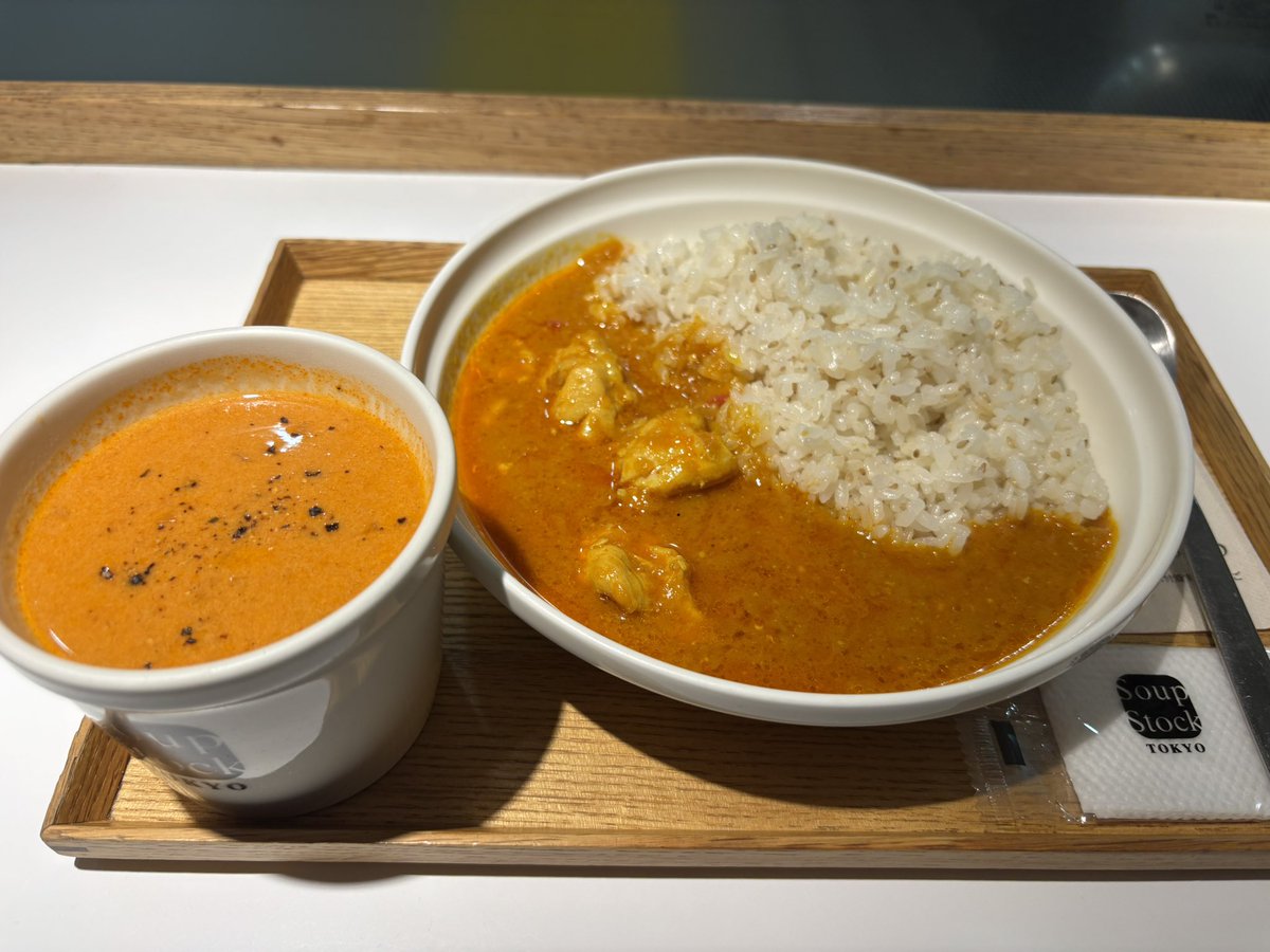 今日の朝食
#表参道
#スープとカレーのセット