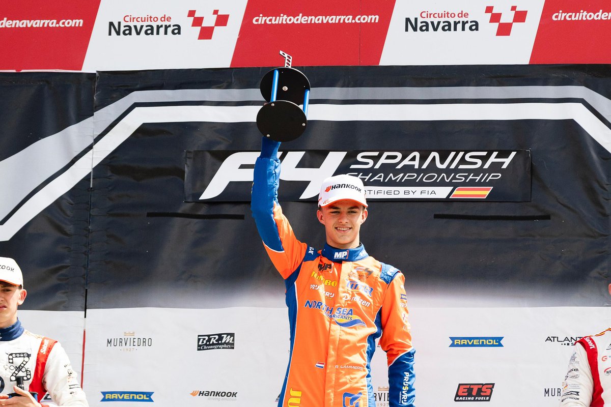 TracksideLegend's tweet image. Resilience. Consistency. Raw Speed. 🔥
That’s what René Lammers delivered this weekend at Round 2 in Navarra.
Fastest in every race. 🏁
Two fantastic wins. 🏆🏆
Another penalty couldn’t stop the storm. ⚡
This is what legends are made of. Let’s keep pushing. 👊