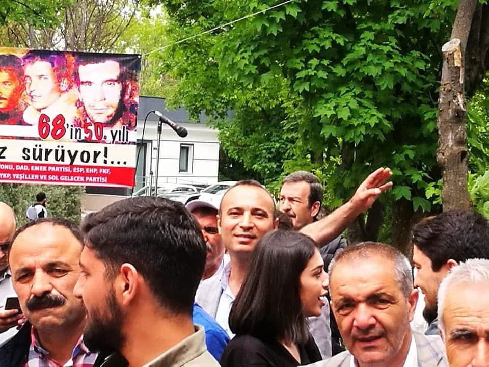 Onlar, sadece gençlerimizi değil; Türkiye’nin geleceğini de katlettiler.
Ama onlar ölmedi. Yaşıyorlar, yaşatacağız!
Yeryüzü aşkın yüzü oluncaya dek mücadelemiz sürecek.

#KahrolsunEmperyalizm ve onun işbirlikçileri
#YaşasınTamBağımsızTürkiye
#ÜçFidan