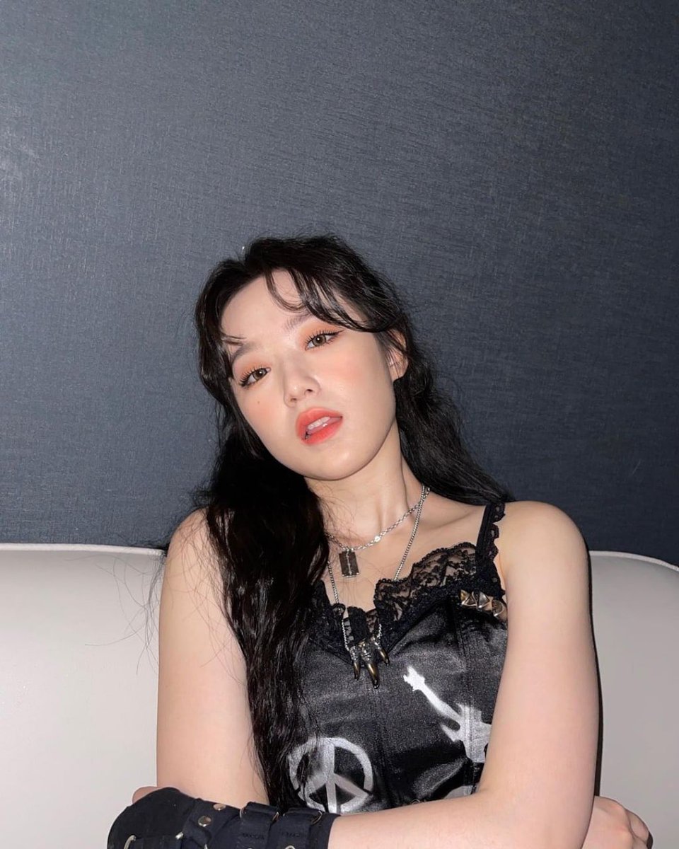 knyxdemonic's tweet image. let’s go! a tirar la recomendación musical del día, que no tiene nada que ver con las fachitas que me cargo ( ˶°ㅁ°) !! pero equis vida una y que viva melanie ദ്ദി(•̀ ᗜ &amp;lt;)

  𝑓lo𝚠er 𝐡asʜ𝚒ra ❀𖥨᩠ׄ݁  #𝚛uby