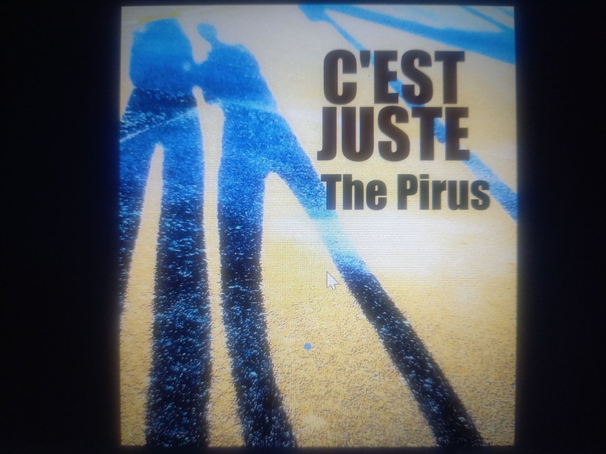 Des mots retrouvés par hasard sur un bout de cahier, quelques accords en boucle, deux trois sons comme je les aime et... "C'est juste cette chanson que je chante, mais ne te dis pas."

Écouter C'EST JUSTE par The Pirus sur #SoundCloud
on.soundcloud.com/RABBzaxi5JJe3u…