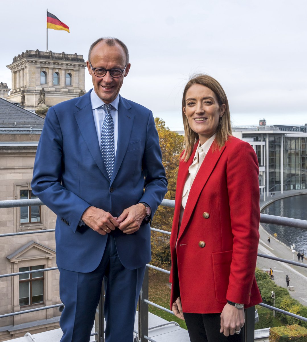Roberta Metsola (@ep_president) on Twitter photo Herzlichen Glückwunsch an <a href="/_FriedrichMerz/">Friedrich Merz</a>, ein Freund, zur Wahl zum deutschen Bundeskanzler.
Deine Führungsstärke, Deine Entschlossenheit und Dein Engagement werden Deutschland und Europa stärken.
Europa zählt auf Dich als verlässlichen und vertrauenswürdigen Partner.
Ich Herzlichen Glückwunsch an <a href="/_FriedrichMerz/">Friedrich Merz</a>, ein Freund, zur Wahl zum deutschen Bundeskanzler.
Deine Führungsstärke, Deine Entschlossenheit und Dein Engagement werden Deutschland und Europa stärken.
Europa zählt auf Dich als verlässlichen und vertrauenswürdigen Partner.
Ich