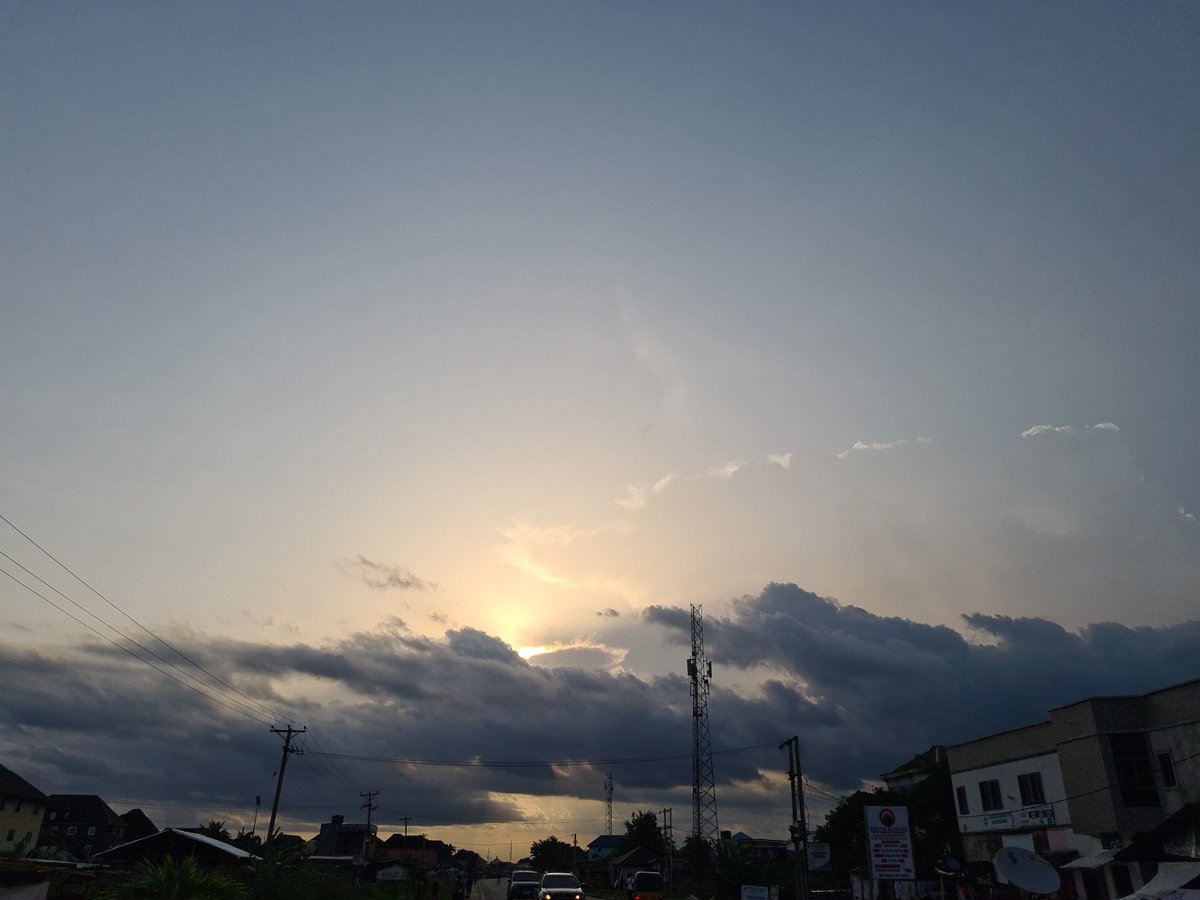 divinedotbiz's tweet image. 🌿 Rise and grind-Vibe coding this morning, chasing world-class dreams! Pushing 1% better everyday, all fueled by nature&apos;s calm 💻.

#CodeWithPurpose #selfimprovement #TechLife #NatureInspired