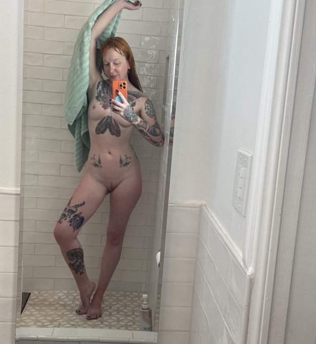 Watch 🐙Ol’ Squirty Bastard🐙's leaked NSFW photo on TwXstars