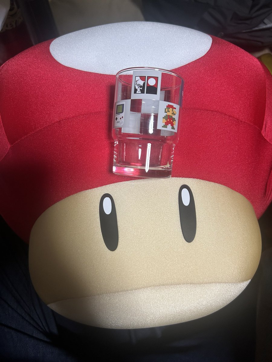 hbsdgm's tweet photo. 2回目のニンテンドーミュージアムに行ってきました！Switch2、思ったより大きいし画面もキレイで感動🥹抽選に当たるのはいつになるのだろう‥ https://t.co/WC0LUOxIVd