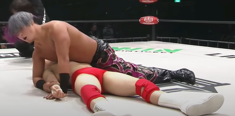 Planted_Pinned's tweet photo. Winning the wrestling fetish lottery... camera man in the perfect place at the perfect time to catch the perfect pin.
#pinfall #gayprowrestling https://t.co/jbWuL0C8vE