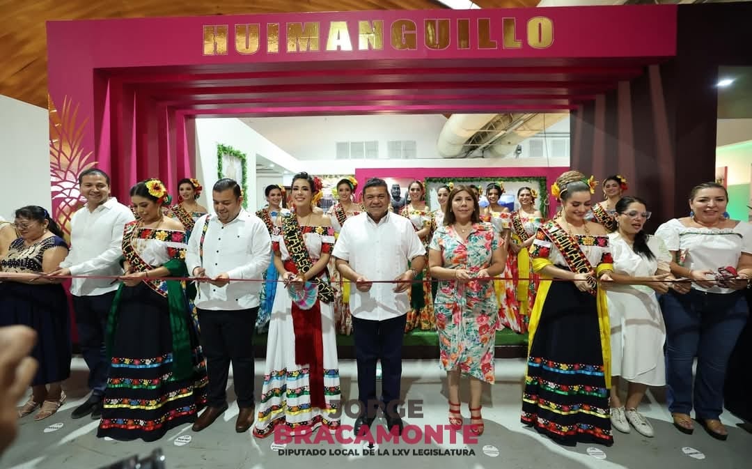 JORGEBRACA's tweet photo. Acompañamos a nuestro Gobernador del Estado, Javier May Rodríguez; a la Secretaria de Turismo, Katia Ornelas; a la Secretaria de Cultura, Aida Elba Castillo; y a la Flor Tabasco 2025, María Fernanda Palma Miramontes, al corte de listón inaugural de los stands de los municipios de Huimanguillo, representado con orgullo por su embajadora Ariana Carmina Valencia Martínez, y Jalapa, representado por Gloria Sthepaniah Ramos Pérez.

Estos espacios son una muestra viva de la riqueza cultural de Tabasco. En cada stand se respira el orgullo por nuestras tradiciones, gastronomía, historia y el talento de nuestra gente. Huimanguillo y Jalapa nos comparten lo mejor de su identidad con alegría, hospitalidad y raíces profundas.

Seguimos celebrando con entusiasmo esta gran fiesta del pueblo, disfrutando en familia y fortaleciendo lo que nos une como tabasqueñas y tabasqueños.