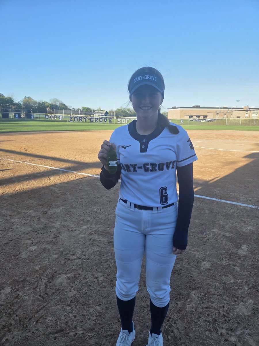 An exciting teacher appreciation game v against Jacobs today.  Trojans WIN, 5-1! Paityn Ahlquist had 10 strikeouts to help us keep the opposing Golden Eagles off the bases making her the Big Dill of our game! Thank you, again,  teachers!
#WeBeCG #cgsbBigDill #Teacherappreciation