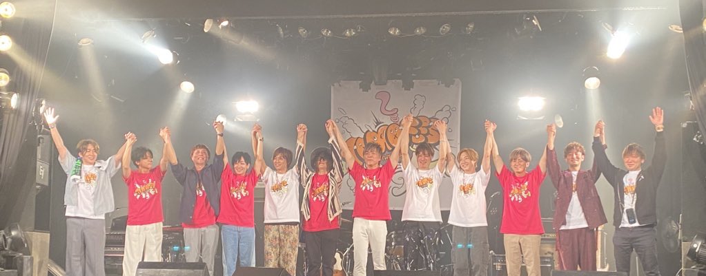 yk_a__'s tweet photo. 全力で騒いで楽しんだ1日🙌

画面の中で見ていたものが目の前に👀
目と耳だけじゃなくて全身でREALに感じることができる幸せ😌

魂のこもったステージの数々、スペシャルコラボもあり感動の嵐😭
胸いっぱいになる幸せな時間でした🥹

出逢いに感謝🙏
全てにありがとう！

#TOMOFES最高
#TOMOFEStheREAL https://t.co/TJolqFo9Y9