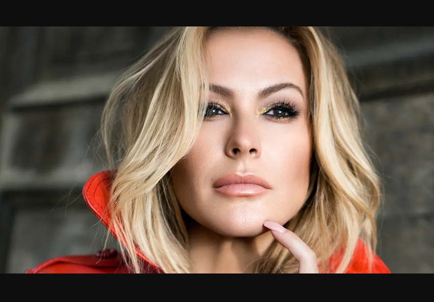 Anastacia Tickets

Tuesday 06 May 2025

Anastacia: #NTK25 Tour
@ London Palladium

Buy tickets : prf.hn/l/7QqBVOg/

#Anastacia #AnastaciaLondon #AnastaciaTickets #Anastaciatour #CaseyMcQuillen #ticketsonsalenow #TicketsAvailable #TicketsOnSale #viagogo #ConcertTickets