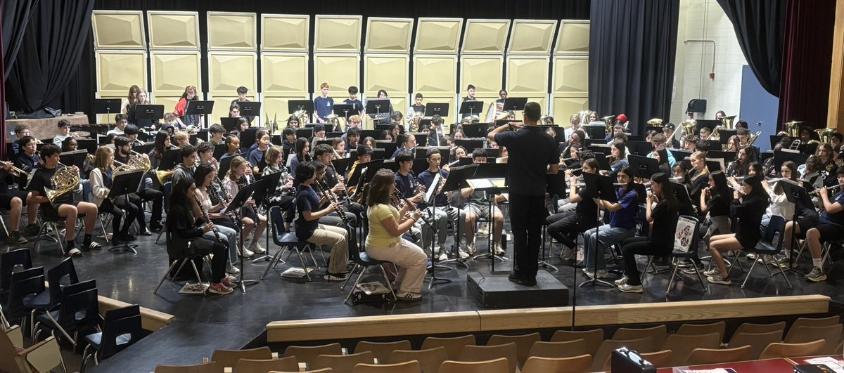 Wonderful morning creating music with our amazing hosts <a href="/BantingMusic/">Banting Music</a>. TY for keeping Arts Festival alive and connecting with feeder schools. #tvdsbarts