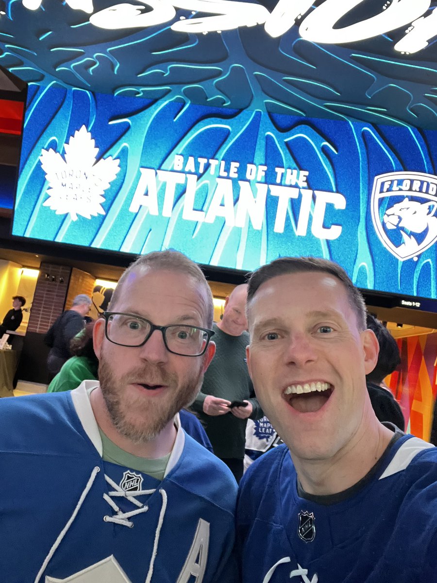 FriggenGoodPoli's tweet image. Epic 40th birthday gift with my bud of 35 years to watch the Buds beat those Florida scumbags. 

The building was insane. So much fun. Suspend Bennett. 

#Leafs #GoLeafsGo