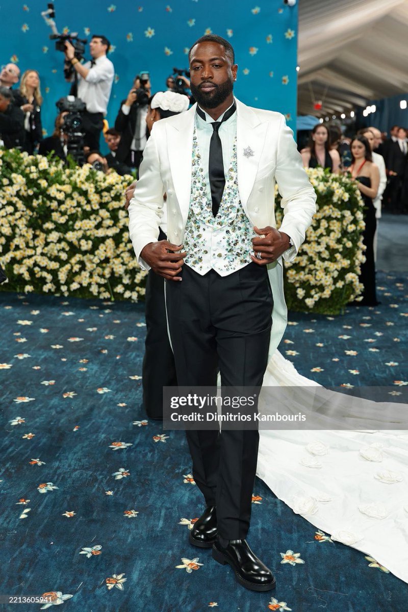 <a href="/DwyaneWade/">DWade</a> x #MetGala ✨