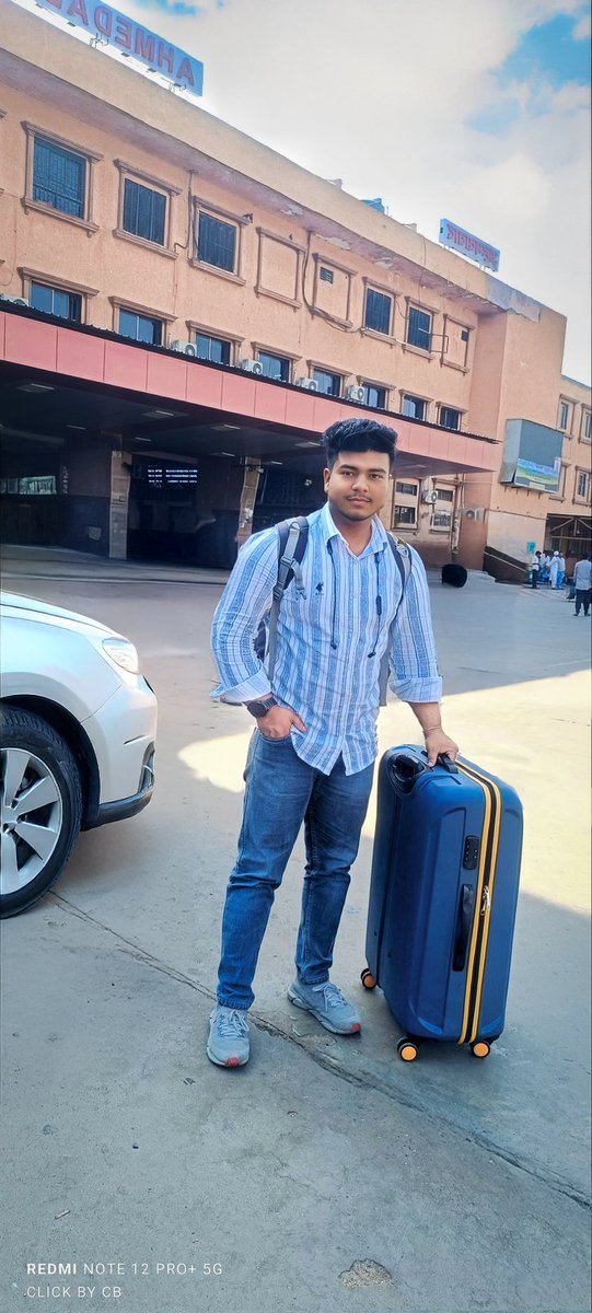 Ahmedabad to Gwalior! 🚉🧳 Exploring the beauty of India one city at a time.

#TravelDiaries #TravelGram #ExploreMore #IndiaTravel #ChandraKantBaghel
#MrCB #ChandraKant #Ahmedabad
#Gwalior #HeritageCity #AhmedabadToGwalior
#TrainJourney #TravelIndia #ExploreIndia #IncredibleIndia