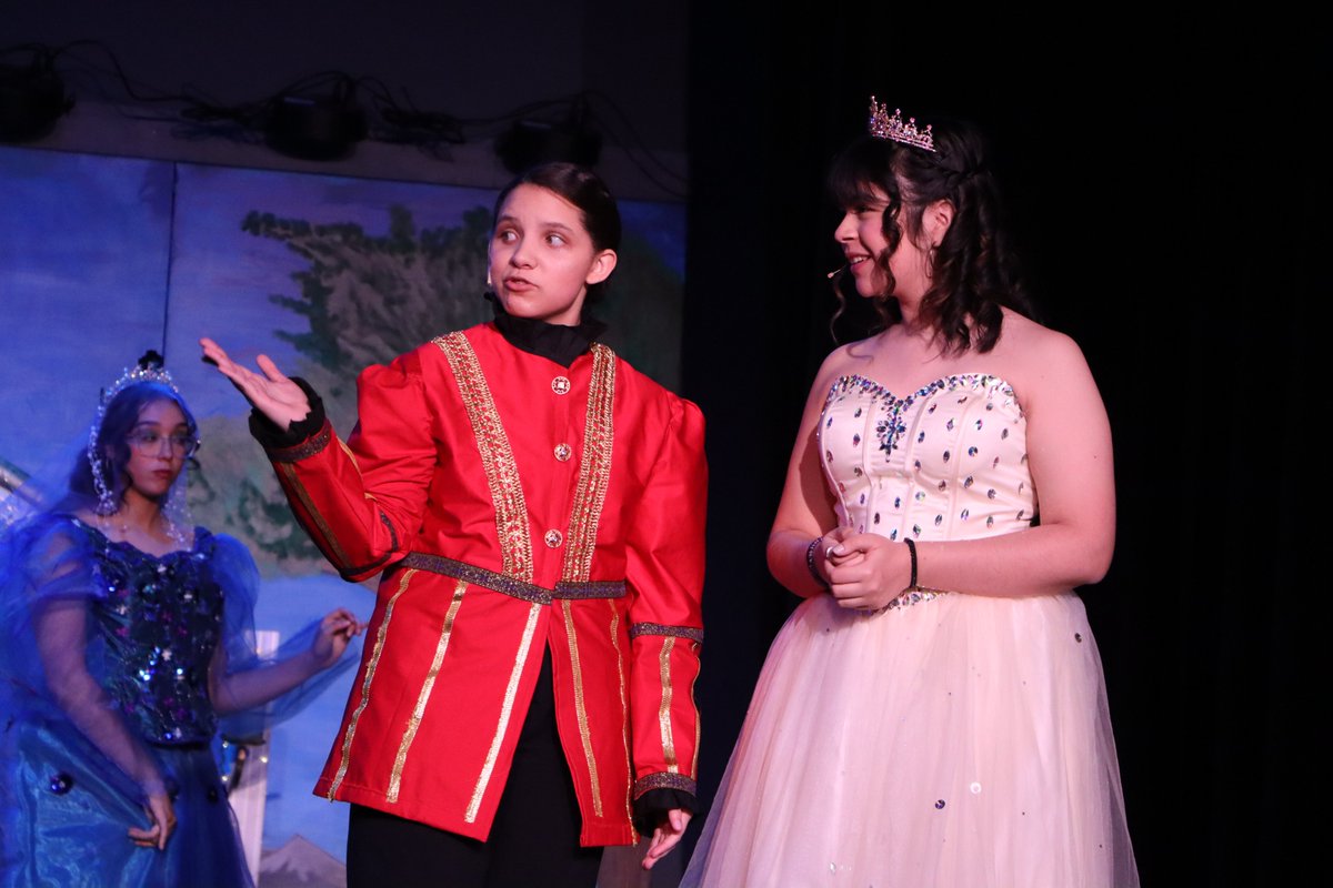 RickoverNavalHS's tweet image. One last look at Cinderella!  @ChiPubSchools #Cinderella #SpringMusical
