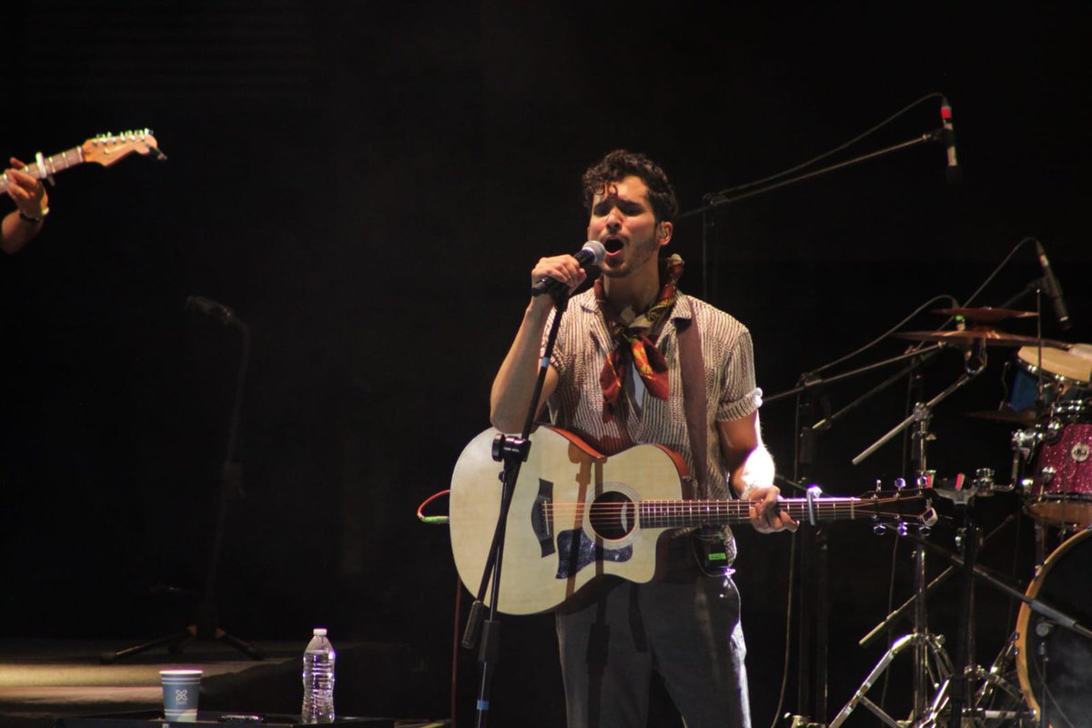 El Sol del Centro (@elsoldelcentro_) on Twitter photo ❤️🎵 La emoción está a flor de piel con <a href="/andresobregon_/">Andrés Obregón</a> en el Foro del Lago, El talento de León conquista Aguascalientes y cada canción se vuelve un suspiro entre luces y aplausos.
📸 Karla Barba / El Sol del Centro ❤️🎵 La emoción está a flor de piel con <a href="/andresobregon_/">Andrés Obregón</a> en el Foro del Lago, El talento de León conquista Aguascalientes y cada canción se vuelve un suspiro entre luces y aplausos.
📸 Karla Barba / El Sol del Centro