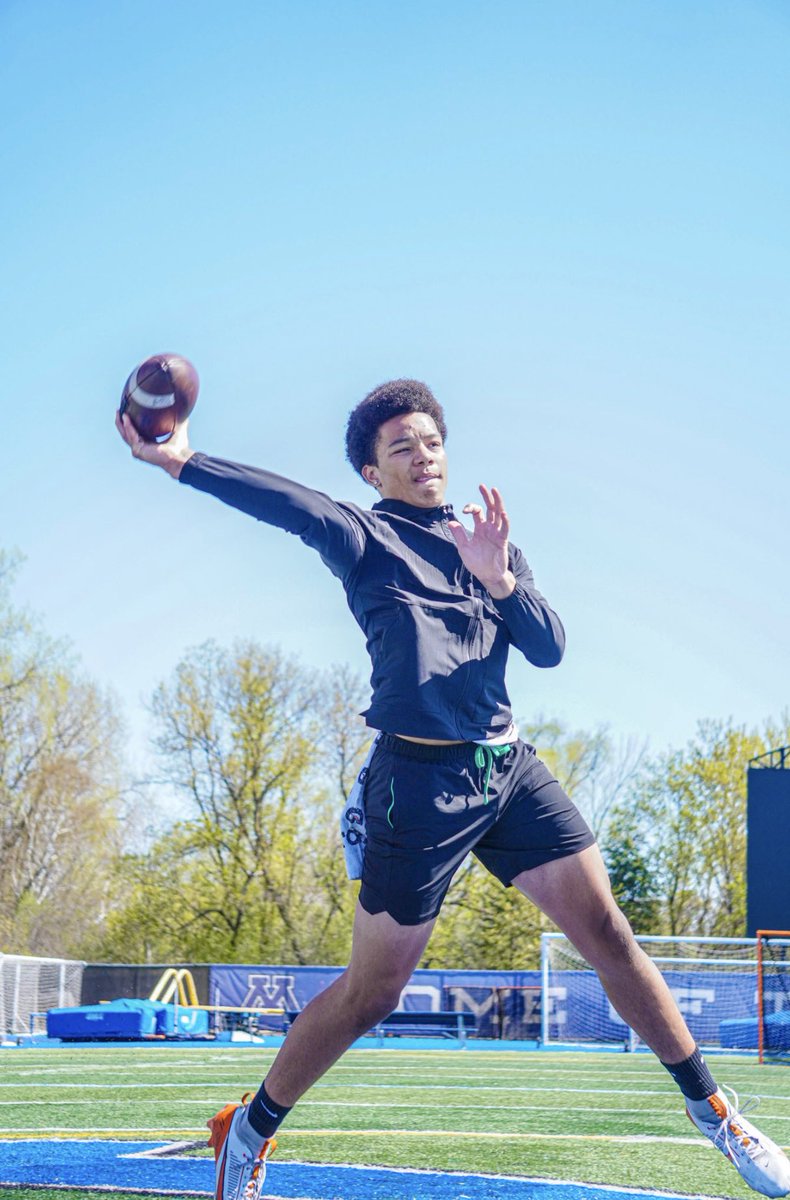 Everett Arnold tweet media