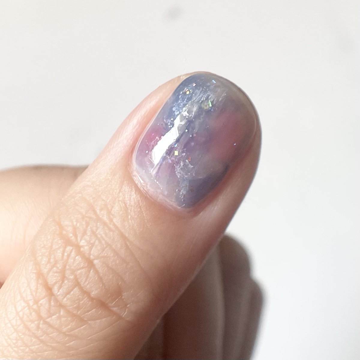 m0n0kusa's tweet photo. 🦋💠

■Ringo nail polish 
No.06 VERY BERRY BLUE
□&amp;ante. アンダンテドット (リフィル)
北鎌倉 KITAKAMAKURA
極楽寺 GOKURAKUJI
■MITO TOKYO
硝子 Glass
□ネイルエス
glace de noel
+リキッドインク(ホワイト��)

自然光/🔅調整
バタフライピーとミルク寒天の爪。紫陽花カラーが綺麗
#休日爪 https://t.co/uxl8ex1j48