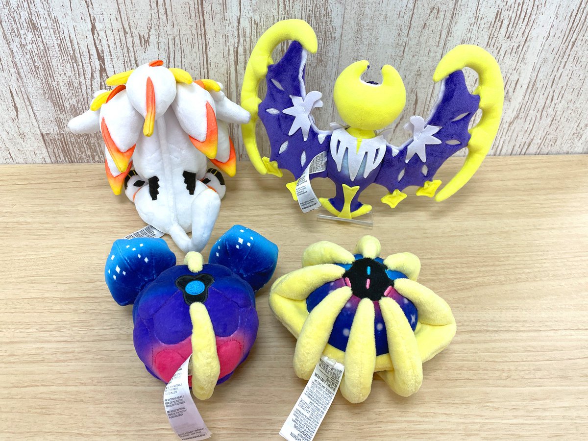 It's finally time for a look at the Sitting Cuties plushies for Cosmog and its evolutions! Check out the thread of images below courtesy of the Pokémon Daisuki Club ☀🌙