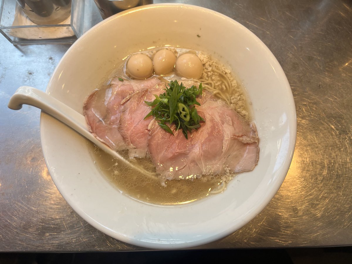 ymd_______r's tweet photo. 白子の煮干蕎麦
スパイシーめっちゃ濃い冷製ニボンゴレ
をいただきました！！！

染みる、、、、、
ヤマダソングがちらっと聞こえてきて喜び☺️ https://t.co/VNf5yxhpJu