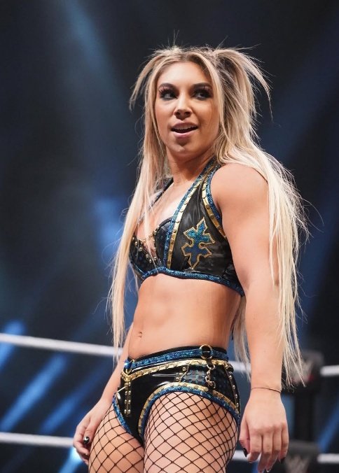 When <a href="/greentreegirl05/">Blossom</a> says act cool for the picture