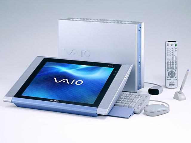 sei000_ino's tweet photo. 今の時代こんな豪華なTVチューナー内蔵のプレミアムPC無いですよねぇ～
僕が小6～専門学校に入る頃(2001～2009)にあったんですよ
憧れでした(T_T)
#Windows #NEC #TOSHIBA #FUJITSU #Sony 
#FMV #VALUESTAR #Dynabook #VAIO https://t.co/srtPsXo6qT