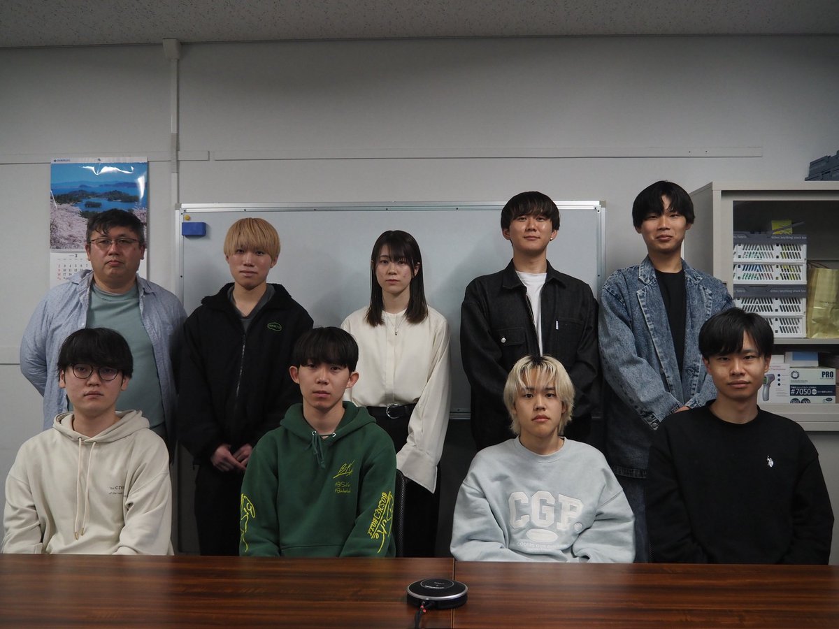 OpticsMie's tweet photo. すでに新年度が始まり1ヶ月が過ぎますが、今年度は4名の卒業研究生を受け入れ、教員1名、アドバイザー1名、学生8名の体制で研究活動を始めています。

今年度は実験で結果を出すこと、ディスカッション力を鍛えることに力を入れて研究と学生の教育を進めていきたいと思います。 https://t.co/P6kq2jsalz