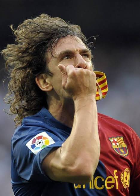 kolejlio's tweet photo. Minuto 82 
Inter 1-1 Barcelona 
Centro de Lamine Yamal y remata Araujo y Gooool, se besa el brazalete a lo Puyol en el 2-6 
El Barça a la final de la Champions League 

Luego me agradecen el spoiler 💙❤️ https://t.co/p7qjDnl6u8