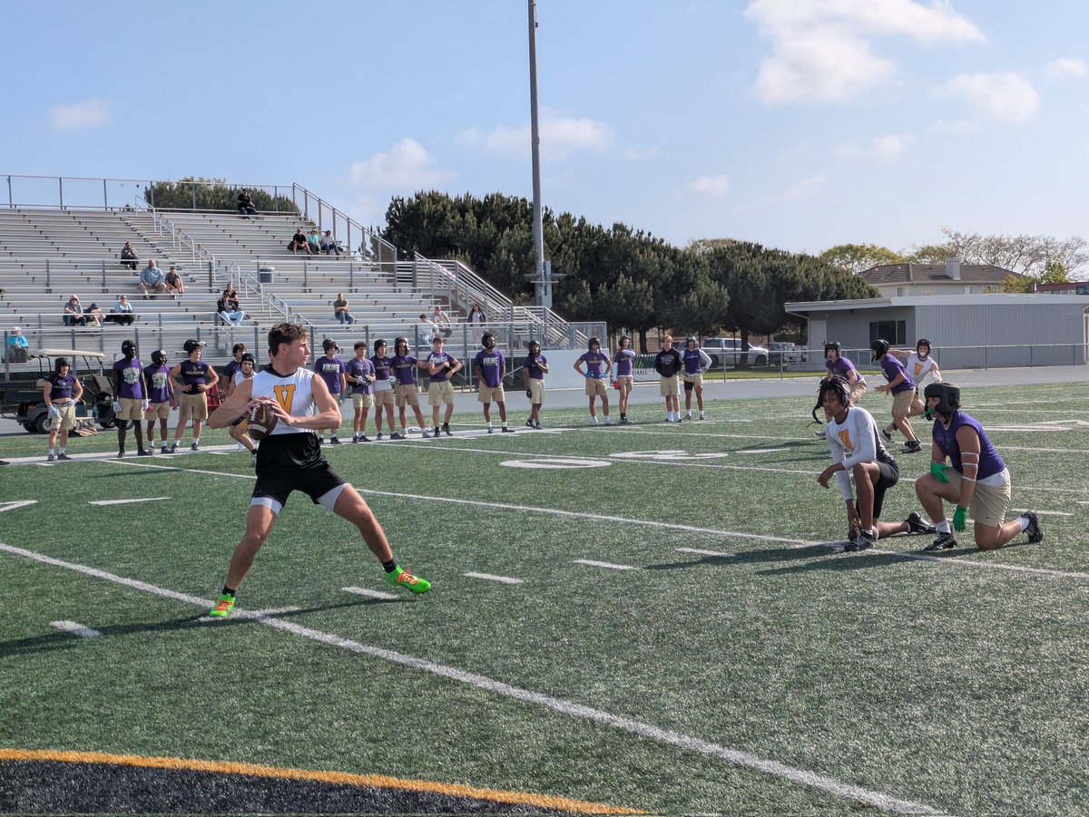 Lorenzo J. Reyna (@lj_reyna) on Twitter photo The 805 got college love today!
<a href="/TritonsFootball/">Pacifica Tritons Football</a> 2025 college showcase brought out coaches from USC, San Jose State, UNLV, Cal Poly and others to check in on the talent on display for the 2026 class and beyond.
Pacifica, Ventura, Westlake and Valencia all on hand. The 805 got college love today!
<a href="/TritonsFootball/">Pacifica Tritons Football</a> 2025 college showcase brought out coaches from USC, San Jose State, UNLV, Cal Poly and others to check in on the talent on display for the 2026 class and beyond.
Pacifica, Ventura, Westlake and Valencia all on hand.