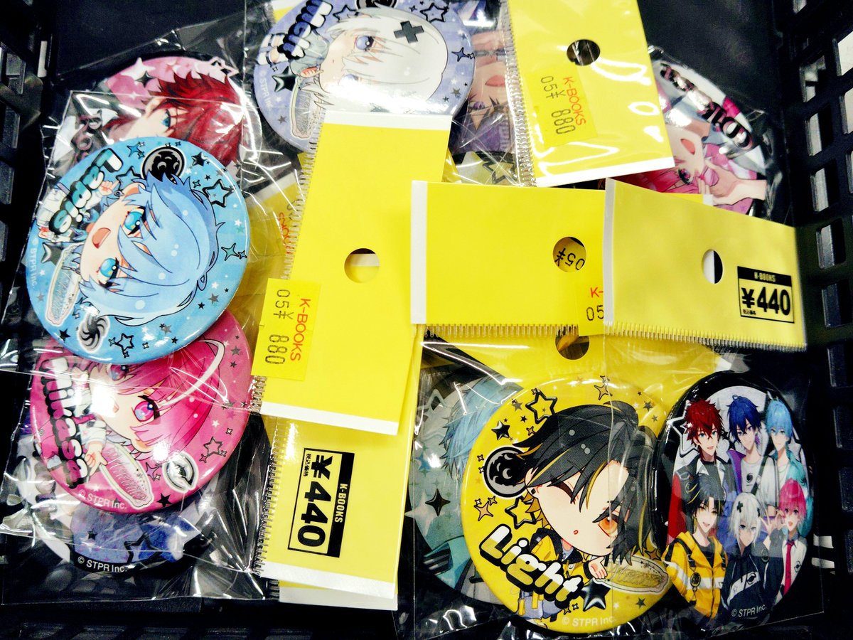 入荷情報】 めておら トレーディング缶バッジ チェキ ブロマイドなど