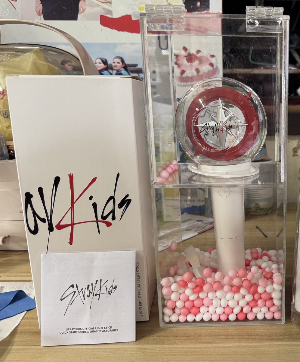 vlsn42's tweet photo. #ส่งต่อ แท่งไฟ STRAY KIDS OFFICIAL LIGHT STICK VER.1 ของแท้ อุปกรณ์ครบ

📮ส่งต่อ 1,000 บาท รวมส่ง
(แถมฟรีกล่องอะคริลิคใส่แท่งไฟ)

✅สนใจทัก DM ได้เลยค่ะ

#ตลาดนัดเด็กหลง #ตลาดนัดstraykids #นาชิมบง #แท่งไฟเด็กหลง #แท่งไฟstraykids #ส่งต่อแท่งไฟ https://t.co/Wi4xs0o0ie