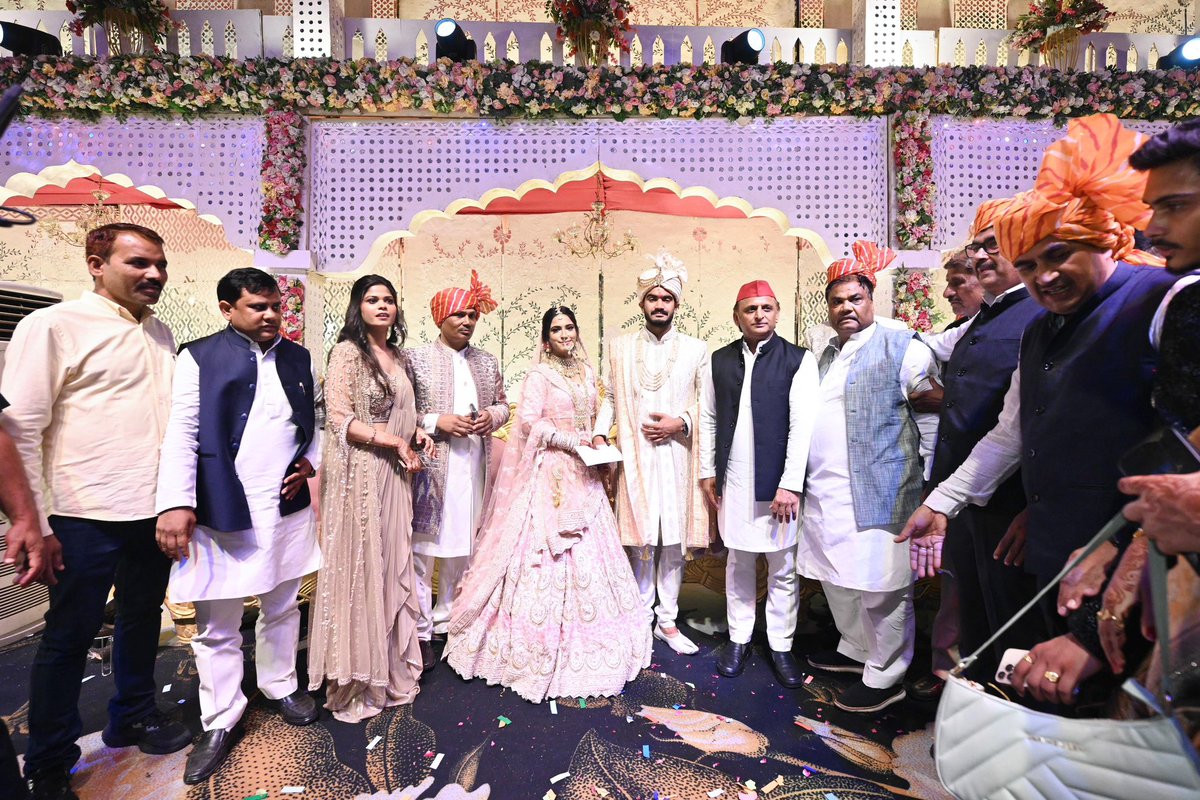Akhilesh Yadav (@yadavakhilesh) on Twitter photo 