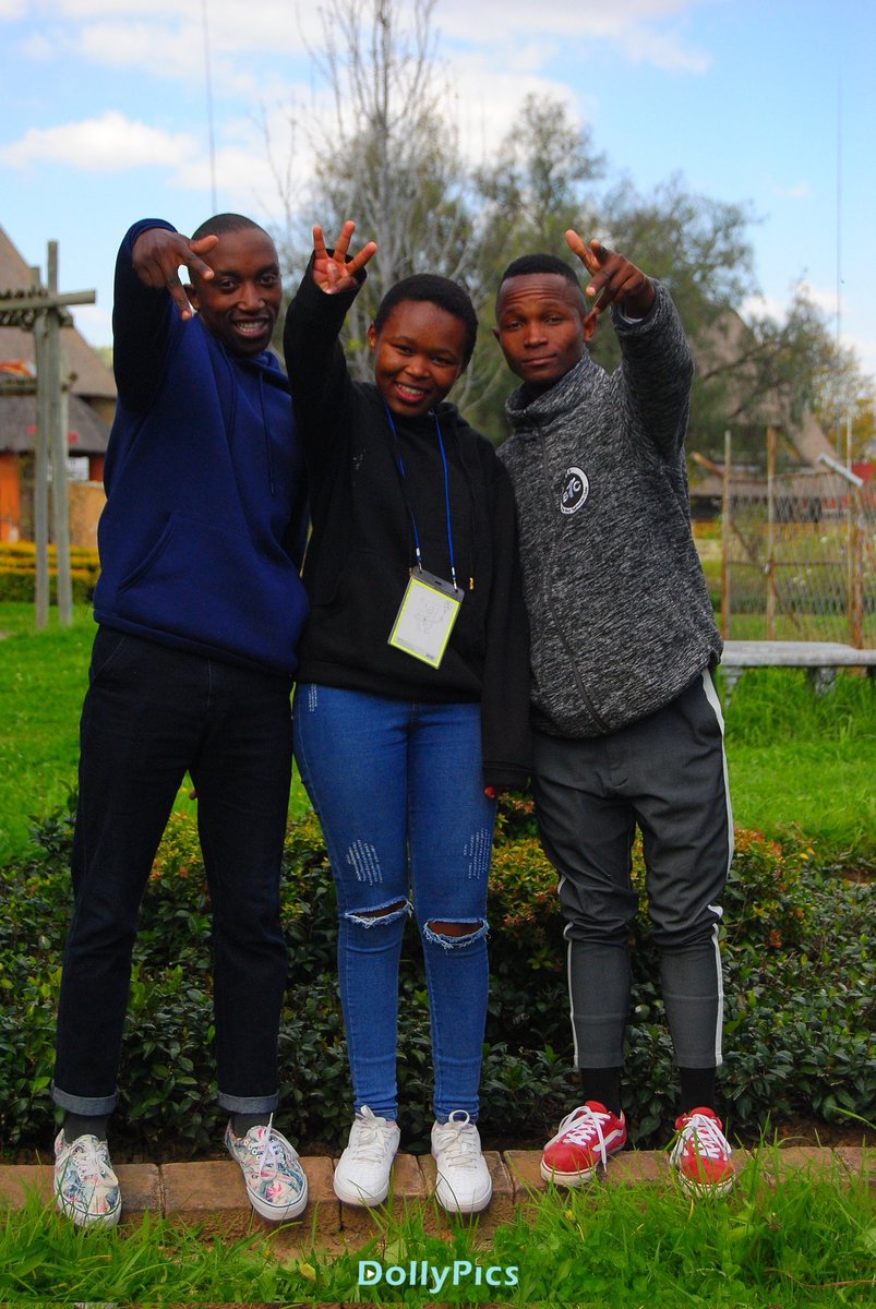 IYF 🇱🇸
FREE Weekend Academy 📚
Learning, Education, Skills 💼
📷: DollyPics