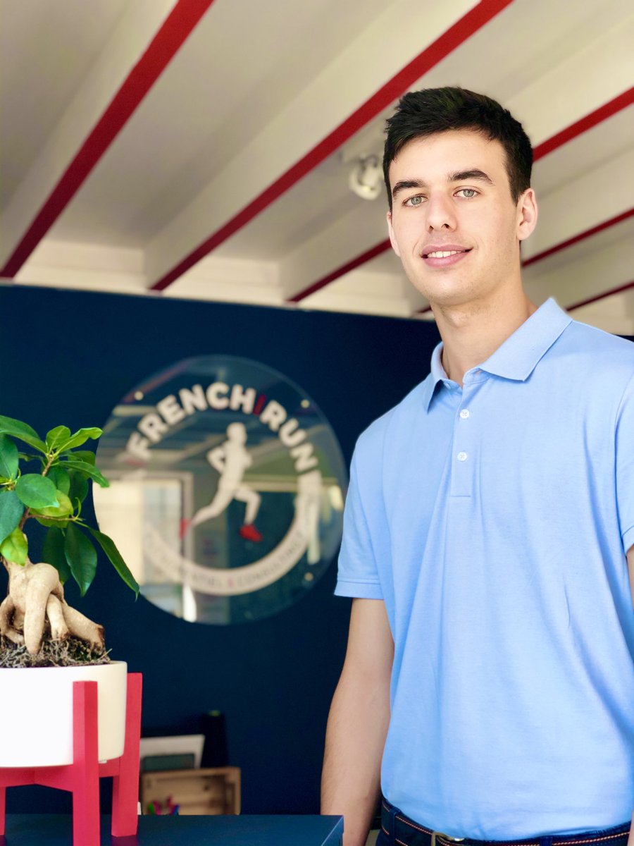 🥇 L’athlète du mois !

🔥 Aujourd’hui à l’honneur Ugo ! 
Il a été un brillant stagiaire lors de nos débuts à La French Run, et reviens fréquemment sur nos événements pour nous aider !
Mais il est aussi finisher du dernier Marathon de Londres qui s’est tenu le 27 avril dernier !
