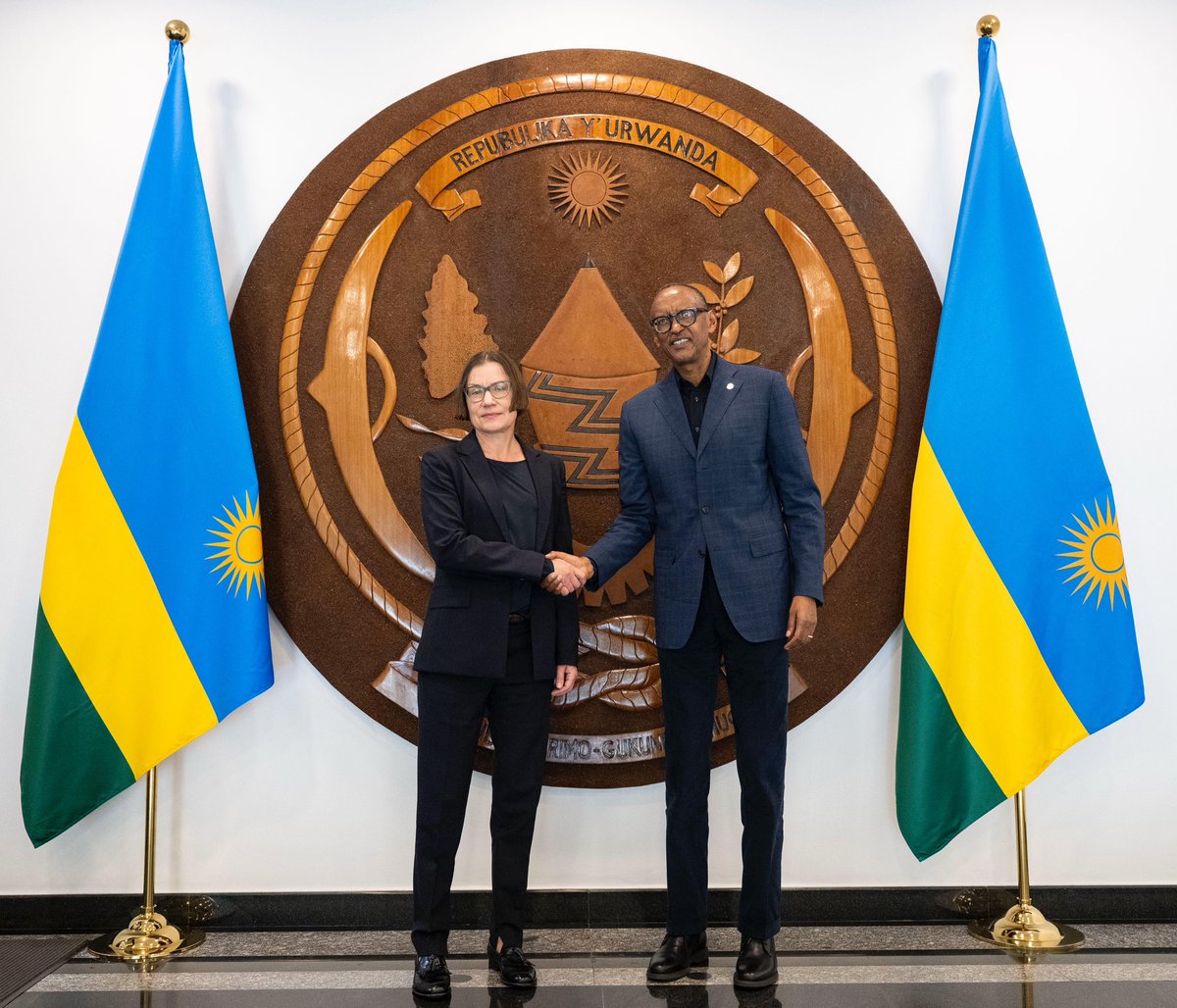 UrugwiroVillage's tweet image. This morning at Urugwiro Village, President Kagame received Mirjana Spoljaric Egger, President of the International Committee of the Red Cross @ICRC, Patrick Youssef, the organization’s Regional Director for Africa, and their delegation for a discussion on ICRC’s work in Rwanda…