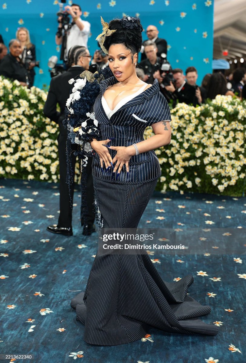 _ChunGee's tweet image. Nicki Minaj for the #MetGala 2025 wearing Thom Browne and styled by Law Roach.