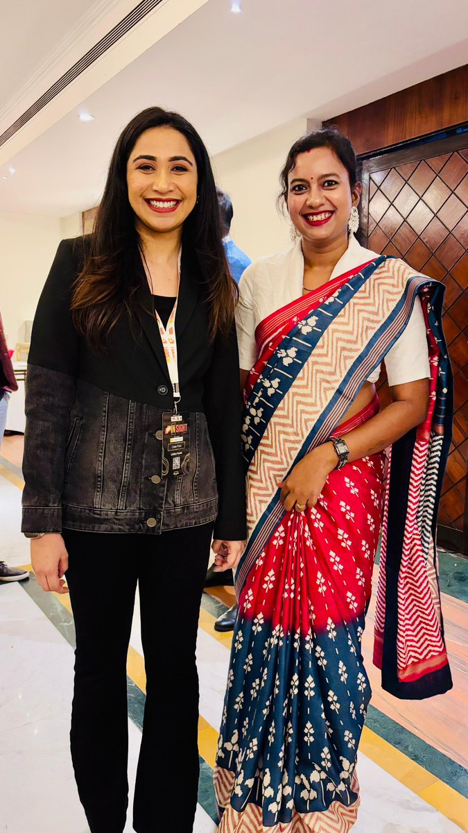 Swaraj Laxmi Pati (@swarajlaxmi) on Twitter photo #insightbyotv best digital creator award 2025
Thanks <a href="/LitishaMPanda/">Litisha Mangat Panda</a> fr the wonderful initiative behind the best digital creator award.
#Awards25 #otv #digital #Creators #Odisha #best #creator #insightbyotv best digital creator award 2025
Thanks <a href="/LitishaMPanda/">Litisha Mangat Panda</a> fr the wonderful initiative behind the best digital creator award.
#Awards25 #otv #digital #Creators #Odisha #best #creator