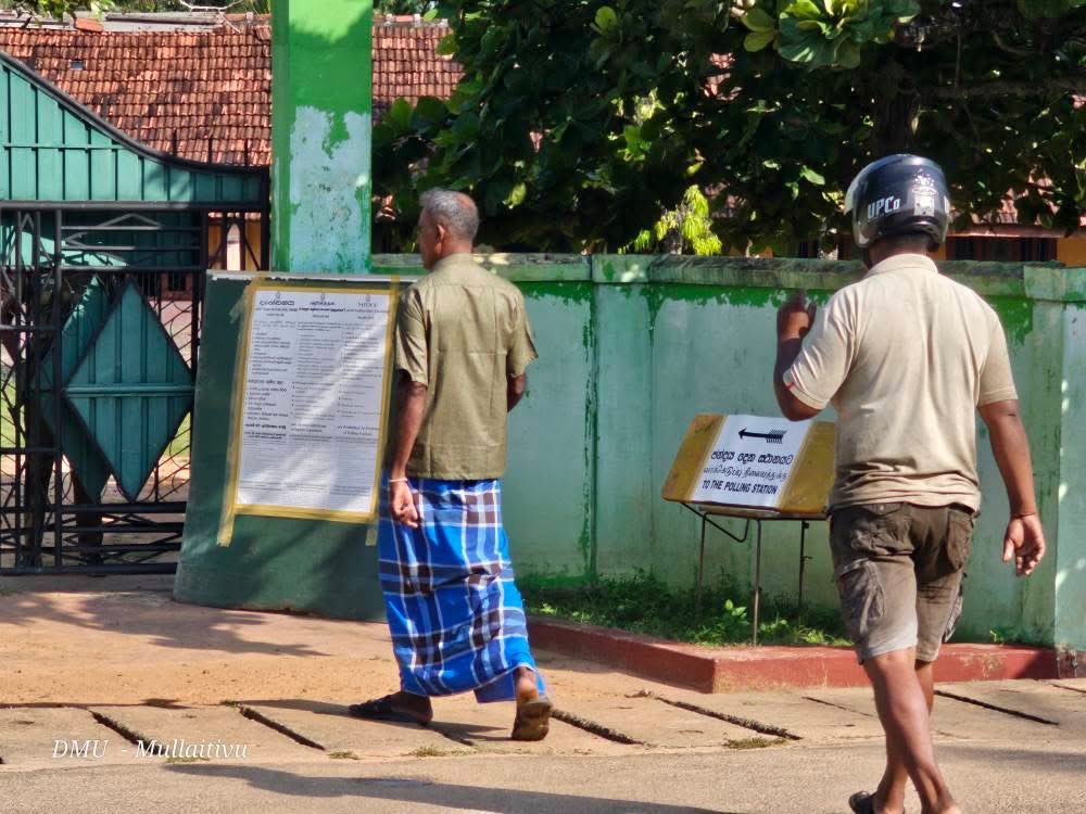 SriLankaTweet's tweet photo. Voter turnout as at 10am
🗳️Gampaha- 20%
🗳️Kalutara- 20%
🗳️Nuwara-Eliya- 22%
🗳️Jaffna- 18%
🗳️Mannar- 23%
🗳️Badulla- 22%
🗳️Rathnapura- 20%
🗳️Vavuniya 32%
🗳️Kegalle 15%
🗳️A’pura 18%
#SriLanka #LKA #LGpollSL https://t.co/jVDcb0FH59
