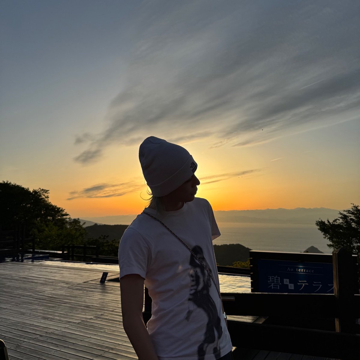 oneoreight__'s tweet photo. 🗻☀️☁️✨🦄

#ONEOREIGHT
#1OR8
#SOUMA https://t.co/99WFltduWe