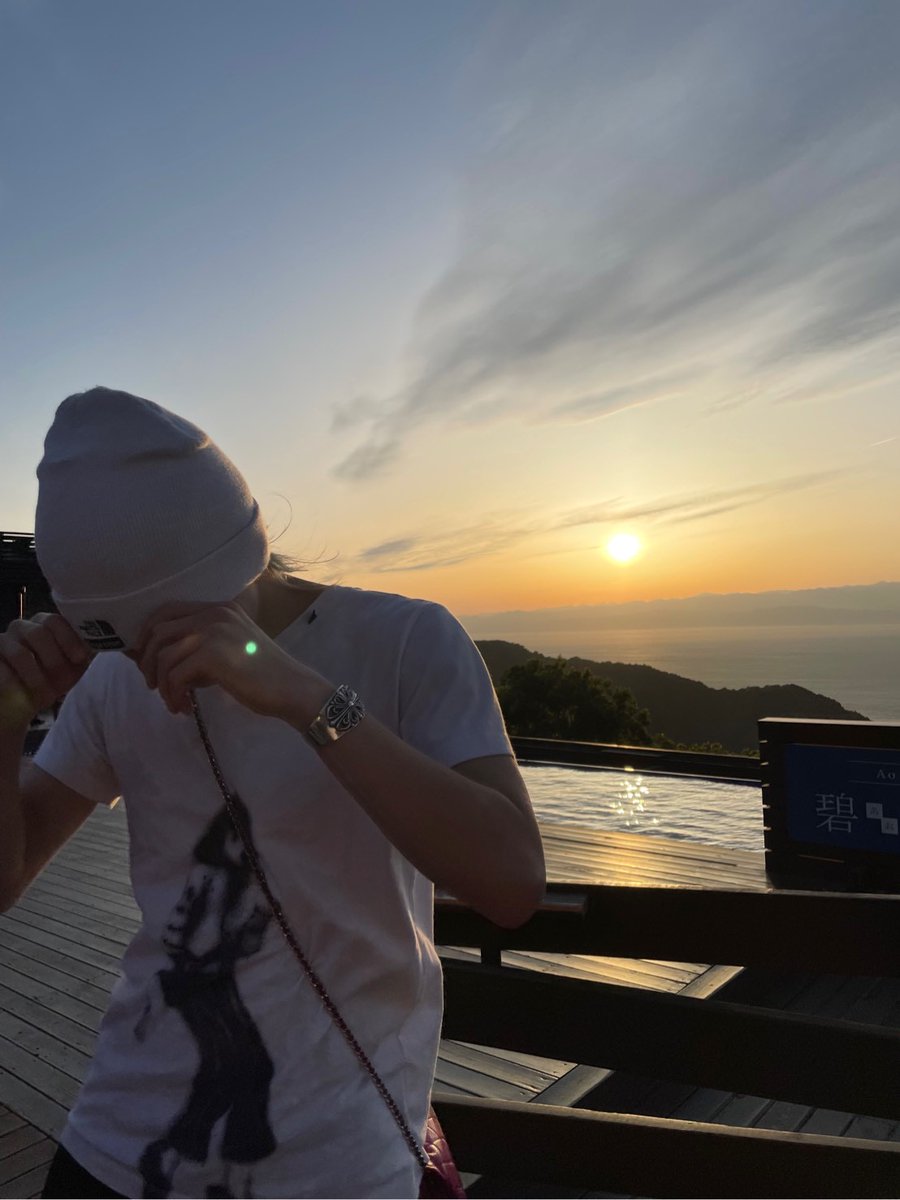 oneoreight__'s tweet photo. 🗻☀️☁️✨🦄

#ONEOREIGHT
#1OR8
#SOUMA https://t.co/99WFltduWe