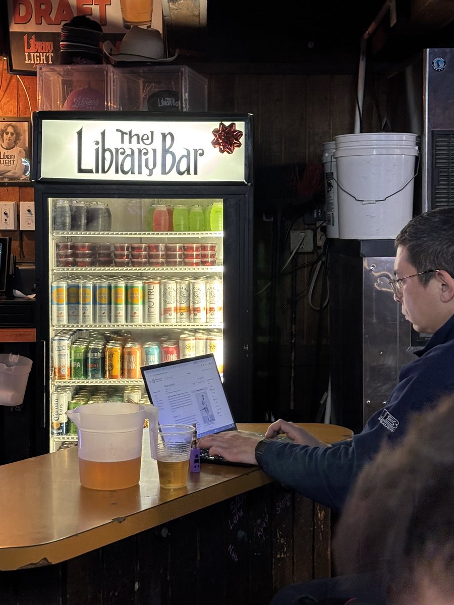 Pitcher. Cart. Emails. #expand