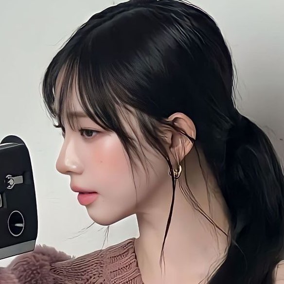 airibluu tweet media