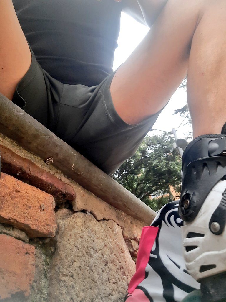 kikex999's tweet photo. Salir a rodar,me pone a sudar.
Como follar 🍆🍑 https://t.co/lzBYYeWl5G