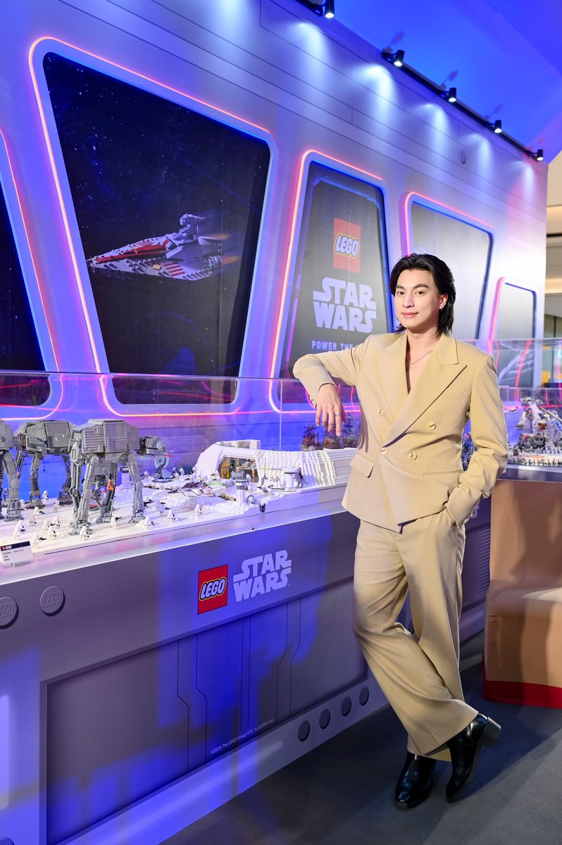 tb_entofficial's tweet photo. กลัฟ คณาวุฒิ ร่วมงาน "LEGO STAR WARS 2025 POWER THE FORCE" 

#LEGOTH #LEGOStarWars  #PowerTheForce 
#GulfKanawut
 @gulfkanawut https://t.co/CIs1N7znyr