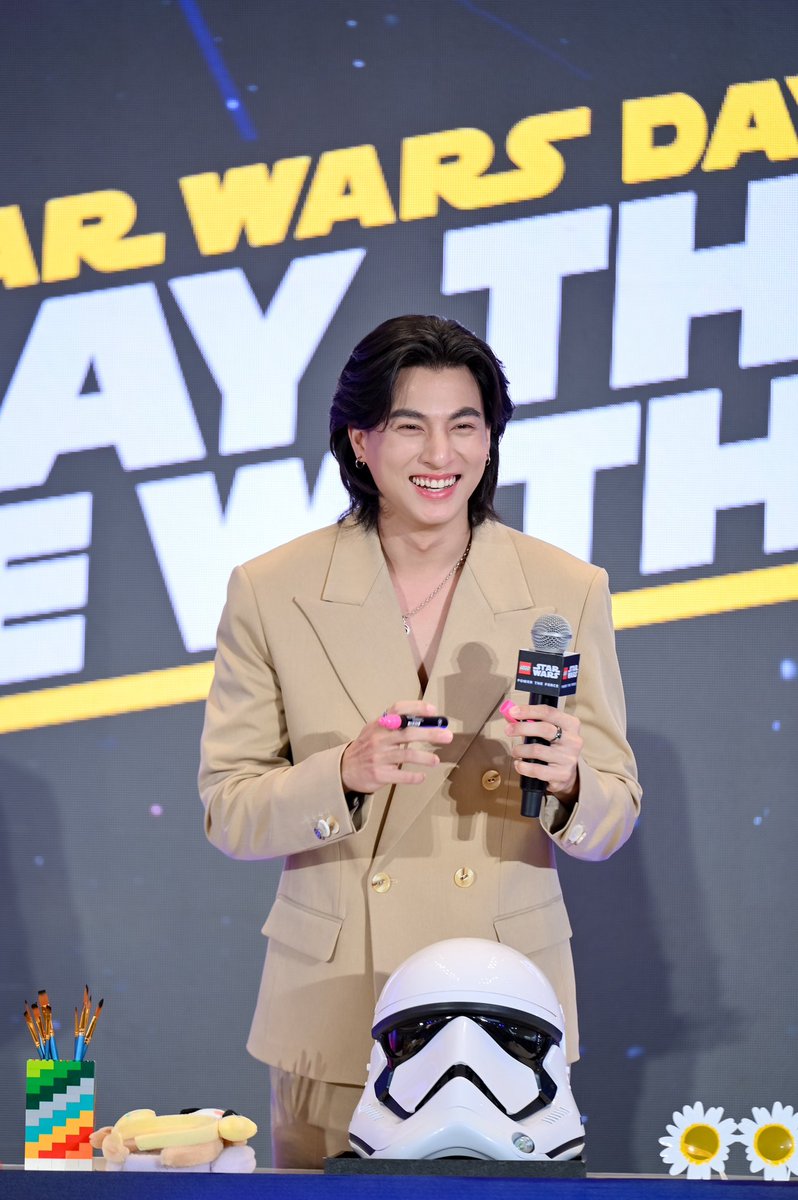 tb_entofficial's tweet photo. กลัฟ คณาวุฒิ ร่วมงาน "LEGO STAR WARS 2025 POWER THE FORCE" 

#LEGOTH #LEGOStarWars  #PowerTheForce 
#GulfKanawut 
 @gulfkanawut https://t.co/PyMNJHNfHS