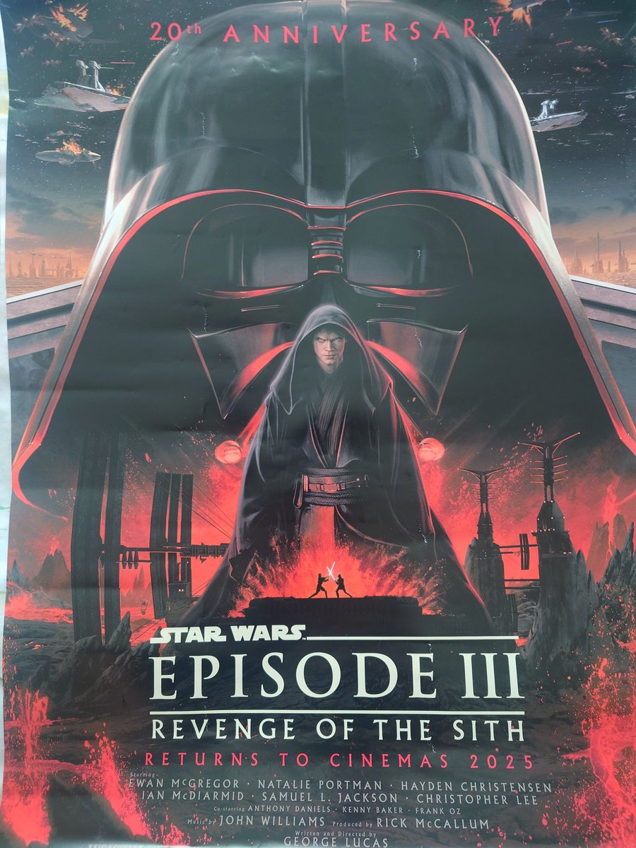 OrichboyO's tweet photo. スター・ウォーズの記念上映観て来た！！映画館で観たことがなかったので開幕の迫力に圧倒されてちょっと泣いた（笑） https://t.co/utU3yXfSDQ