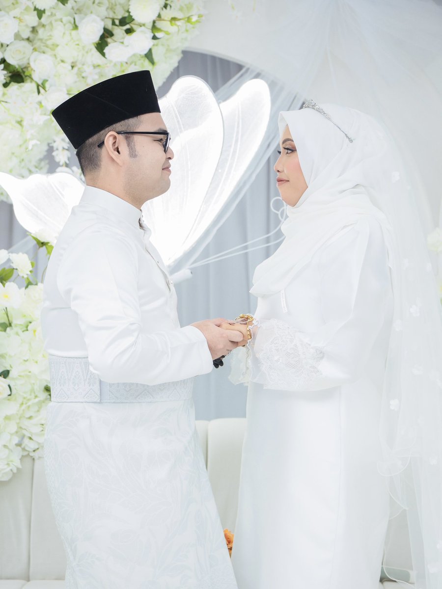 anssyakirin's tweet photo. hai semua, nak inform yang kitorang dah tawen 🥺 https://t.co/WKawnBMEtx