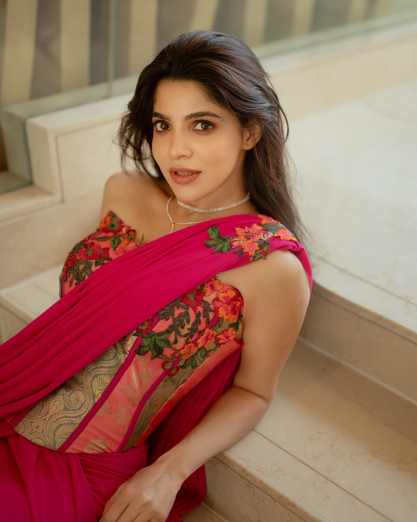 GqPxT9jbAAEM0t_?format=jpg&name=large