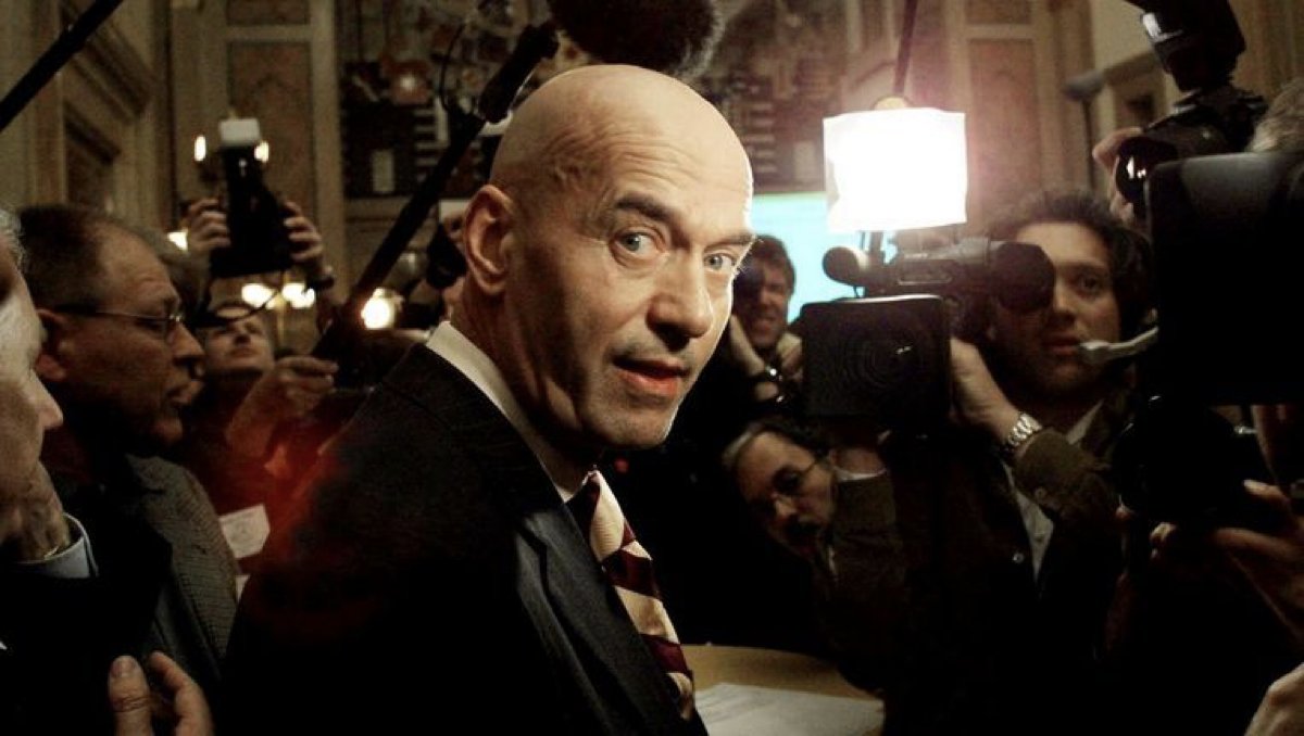 Ik vraag mij regelmatig af hoe Nederland er anno 2025 uit had gezien als Pim Fortuyn niet was vermoord door een linkse activist na demonisering door de andere politici en de media. Dat laatste is nog onveranderd, alsmede het feit dat het geweld nog steeds van links komt.