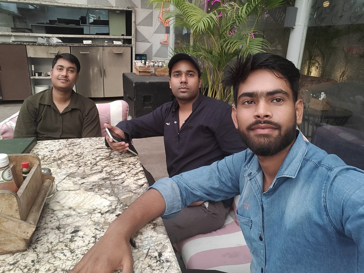 ErAbhishek77's tweet photo. Web2 gave us platforms.
Web3 gives us protocols.
Thanks to @Lucknow_DAO & @StoryProtocol for showing how creators can own, license & remix IP with freedom. 🎨
The next Pixar might just be a DAO. 👀
#StoryProtocol #LucknowBuilders https://t.co/GMKN5VBCPB